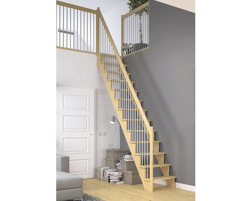 Holztreppe mit Geländer in einem modernen Wohnraum
