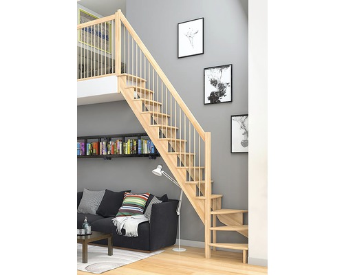Holztreppe mit Geländer in modernem Wohnraum