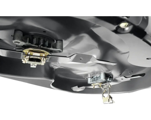 Detailansicht des Mähdecks eines Rasenmähers mit Messerbefestigung