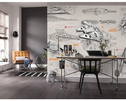 Büro mit Star Wars Tapete, Schreibtisch und Stuhl