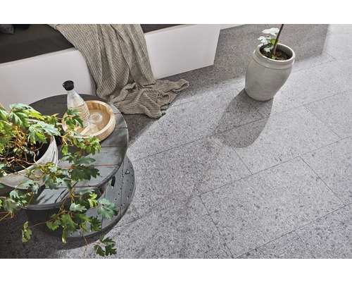 FLAIRSTONE Granit Terrassenplatte Cenith Silver Grey 80 x 40 x 3 cm rektifizierte Kante