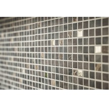 Mosaikfliesen mit quadratischem Muster