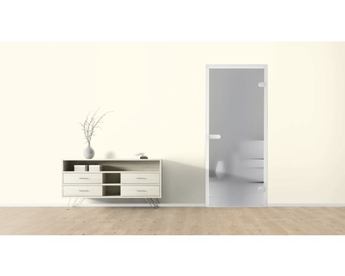 Innenarchitektur mit Kommode und Glastür