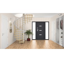 Fluransicht mit Wendeltreppe, Eingangstür und Garderobenschrank