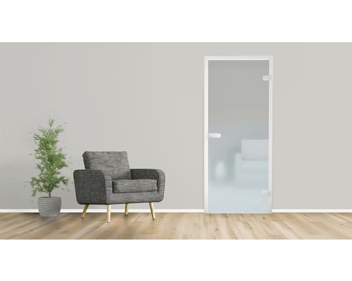 Szene mit Glastür, Sessel und Topfpflanze