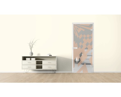 Raumansicht mit Kommode und Designtür