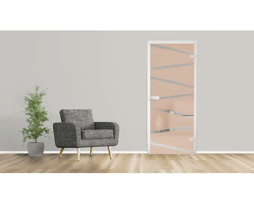 Innenraum mit Sessel und Designtür aus Glas