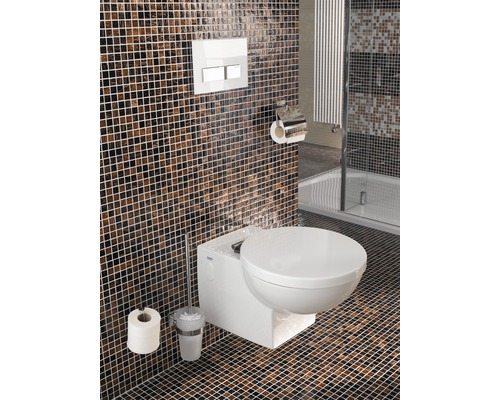 Modernes Badezimmer mit wandhängendem WC, Mosaikfliesen und Dusche