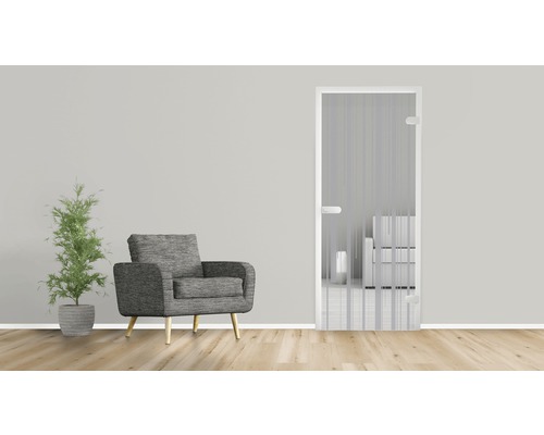 Innenraum mit Sessel, Zimmerpflanze und Glastür