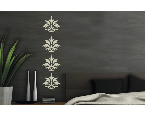 Wandgestaltung mit dekorativen Wandtattoos im Schlafzimmer