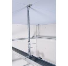 Deckenmontage mit Metallprofilen für Trockenbauarbeiten.