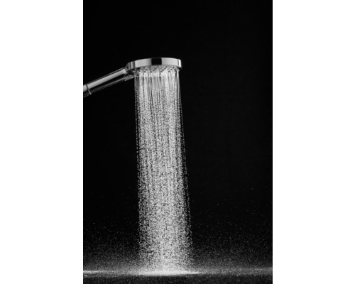 Handbrause mit laufendem Wasser