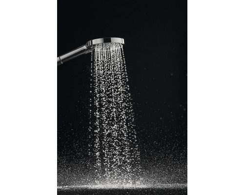 Handbrause mit laufendem Wasser