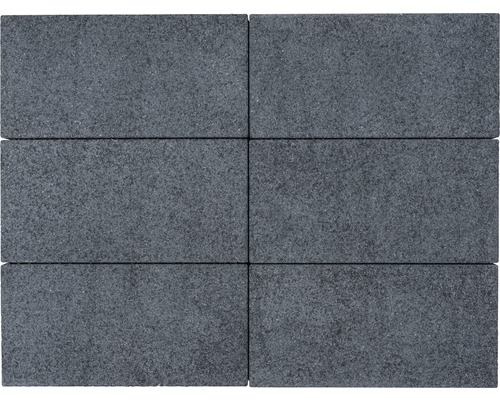 Sechs Pflasterklinker aus Stein