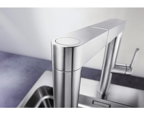 Edelstahl Küchenarmatur im Detail