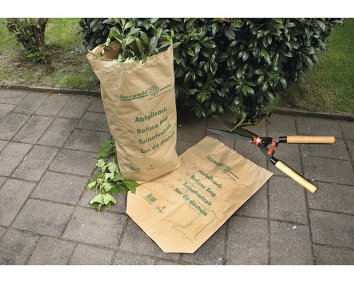 Abfallsack aus Leichtkrepp 55 x 85 cm Zwei Gartensäcke aus Papier, einer gefüllt mit Gartenabfällen