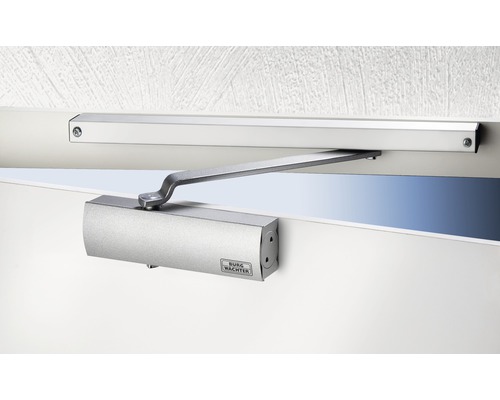 Türschließer an einer Tür montiert