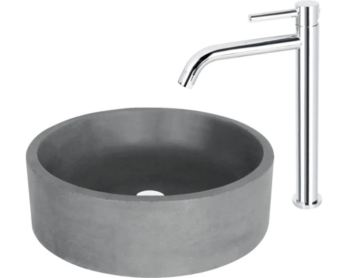 Graues Waschbecken aus Beton mit Chromarmatur