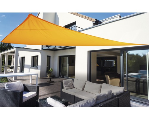 PeddyShield Dreiecksonnensegel 4,6 x 4,6 x 4,6 m, aus wasser- und windabweisenden PES 200 g/m², gelb