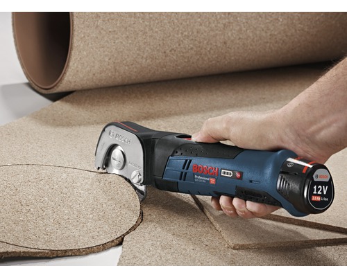 Bosch Akku-Universalschneider schneidet Kork