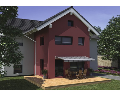 Ansicht eines zweistöckigen Wohnhauses mit Terrasse und Markise.
