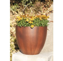 Blumentopf aus Metall mit gelben Blüten