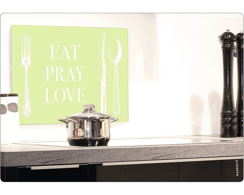 Küchenszene mit Kochtopf und Dekoration