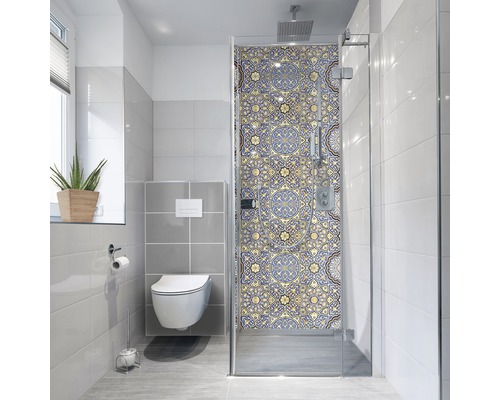 Duschrückwand-Folie mySpotti Fresh Arabesque Fliese 90 x 210 cm Badezimmer mit Toilette und Duschkabine mit Dekorfolie