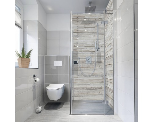 Duschrückwand-Folie mySpotti Fresh Wood Planks 100 x 210 cm Modernes Badezimmer mit Duschkabine, Toilette und Fenster