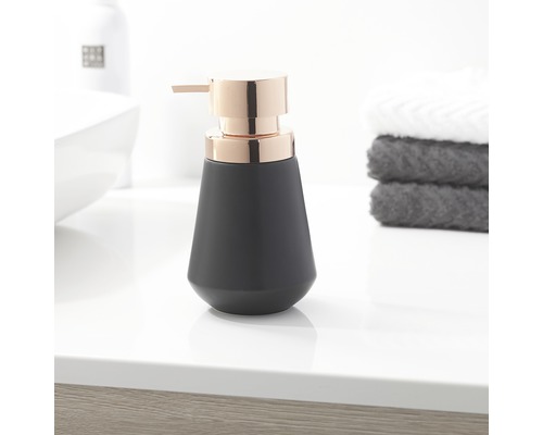 Seifenspender aus Keramik und Metall