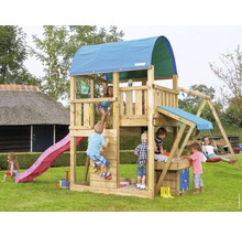Spielturm mit Rutsche, Schaukel und Kletterwand im Garten