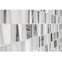 Mosaikfliese mit Glas- und Marmorelementen