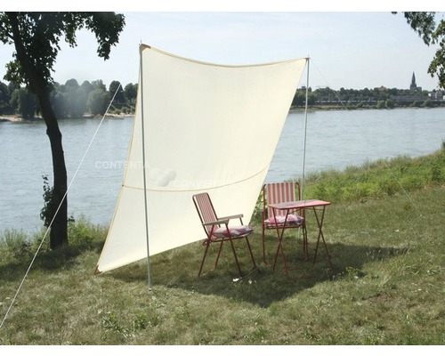 Vierecksonnensegel, 2,5 x 3,0 m, aus wasser- und windabweisenden PES, inklusive 2 Befestigungsstangen, elfenbein Sonnensegel mit zwei Stühlen und Tisch im Freien