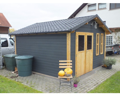Gartenhaus mit Doppeltür und Satteldach