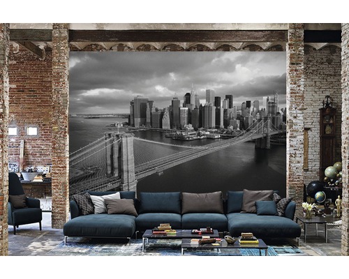 Wohnzimmer mit Fototapete der Skyline von New York und der Brooklyn Bridge