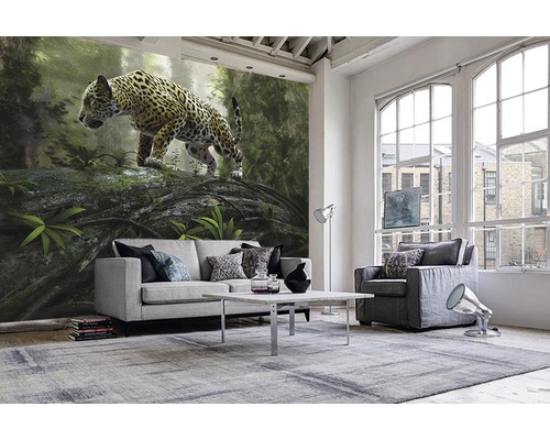 Wohnzimmer mit Fototapete mit Jaguar im Dschungel