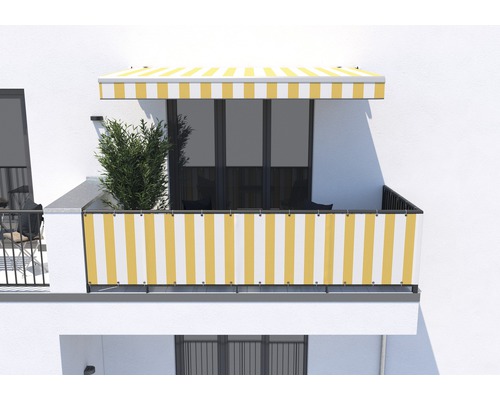 Balkon mit Markise und Sichtschutz in gestreiftem Design