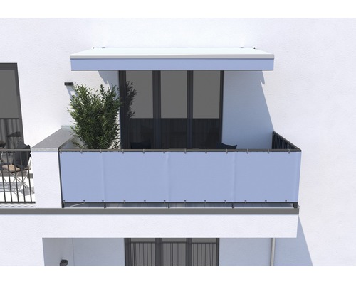 Balkon mit Sichtschutz und Markise