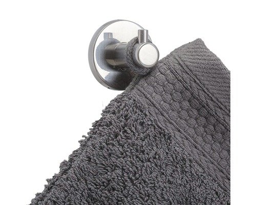 Handtuchhalter aus Edelstahl mit grauem Handtuch