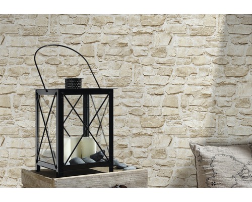 Fototapete mit Steinmaueroptik und schwarzer Laterne