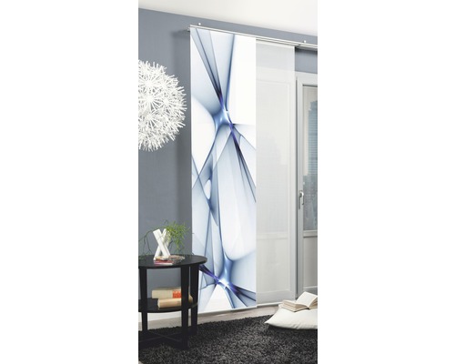 Schiebegardine mit abstraktem Muster in einem Wohnraum