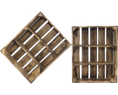 Zwei Holzkisten mit Regalböden für Lagerung und Dekoration
