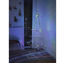 Dekorativer, minimalistischer Weihnachtsbaum aus Metall mit Lichterkette im Wohnzimmer.