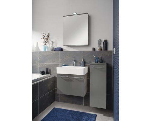 Modernes Badezimmer mit Waschbeckenunterschrank, Spiegelschrank und Seitenschrank in Grau