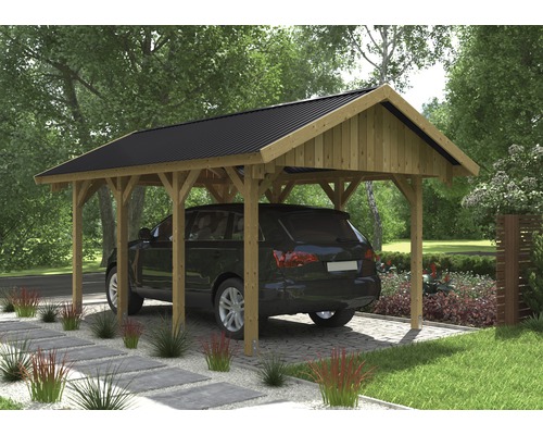 Carport aus Holz mit Auto im Garten