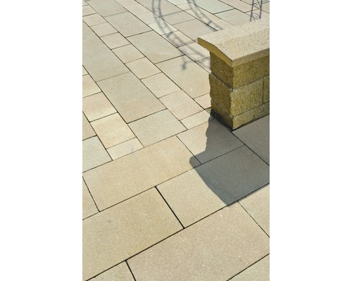 Verlegte Pflastersteine im Außenbereich