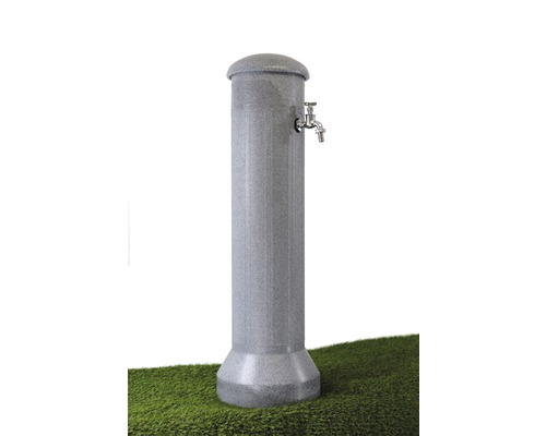 Gartenzapfstelle aus Kunststoff mit Wasserhahn