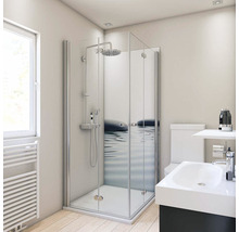 Eckdusche mit Duscharmatur und Wasserdesign im Badezimmer