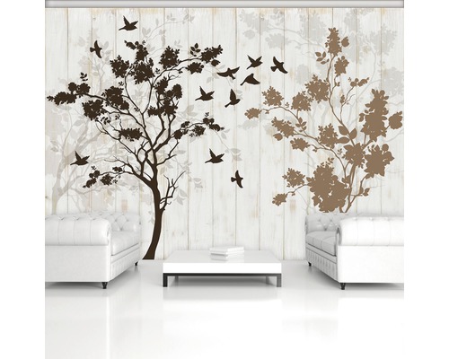 Wohnzimmer mit Wandtattoo mit Baum und Vogelmotiven