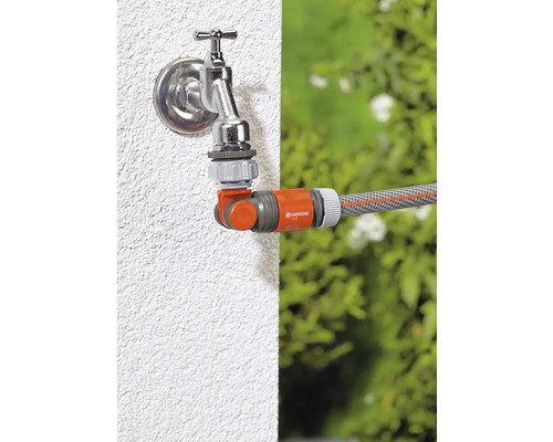 Gardena Winkelhahnstück mit Wasserhahn und Gartenschlauch